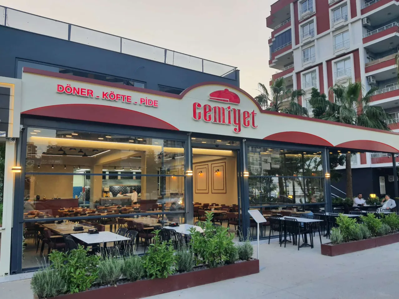 Cemiyet Restoran Fotoğrafı - 7