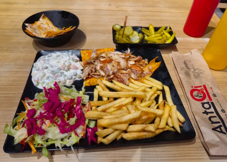 AntaQi Döner & Burger Fotoğrafı - 9