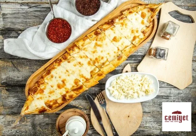 Kaşarlı Pide