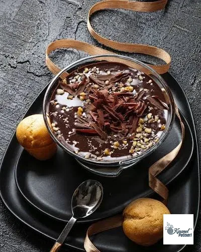 Çikolatalı Profiterol