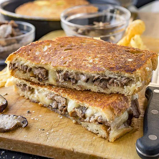 Kavurmalı Tost