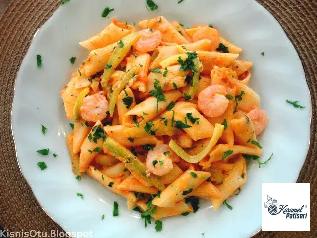 Karidesli (penne-fettuchini-spagetti)