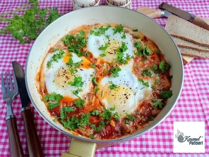 Sahanda Karışık Yumurta