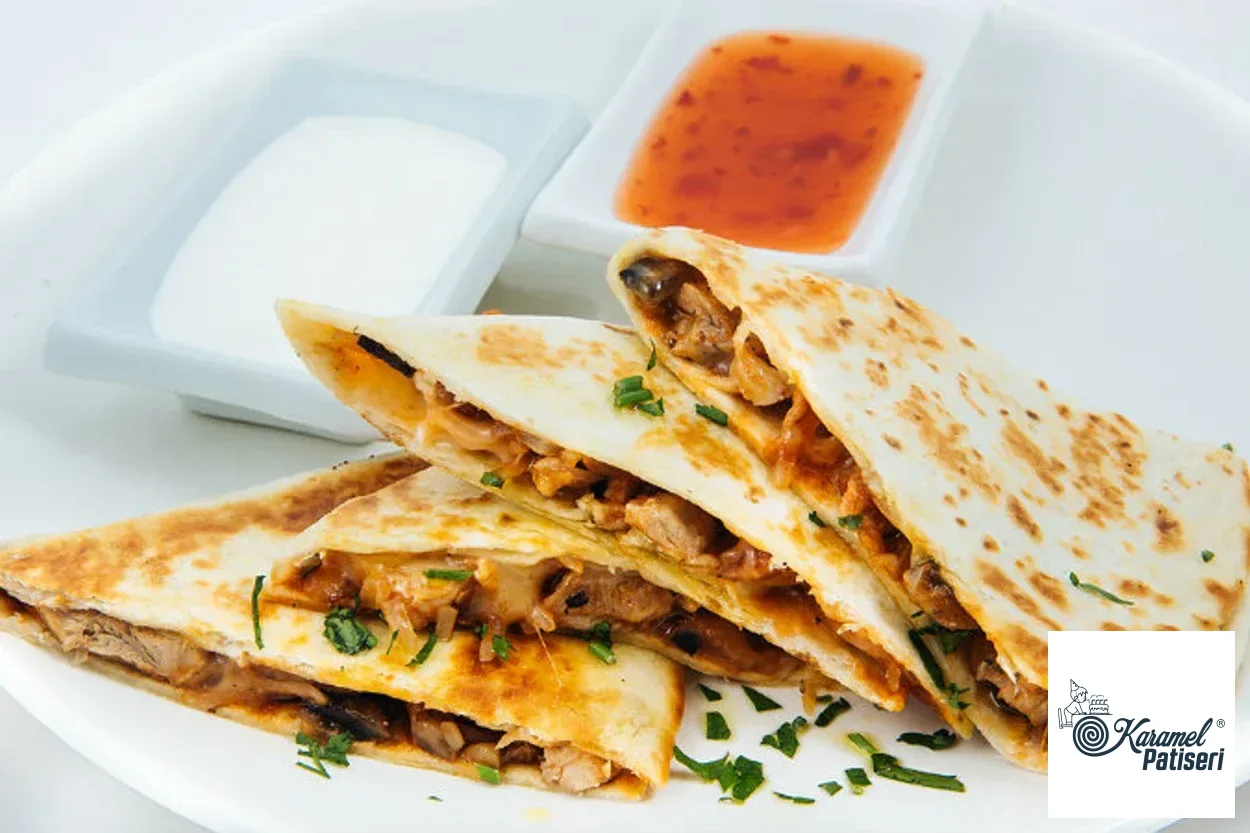Tavuklu Quesadilla